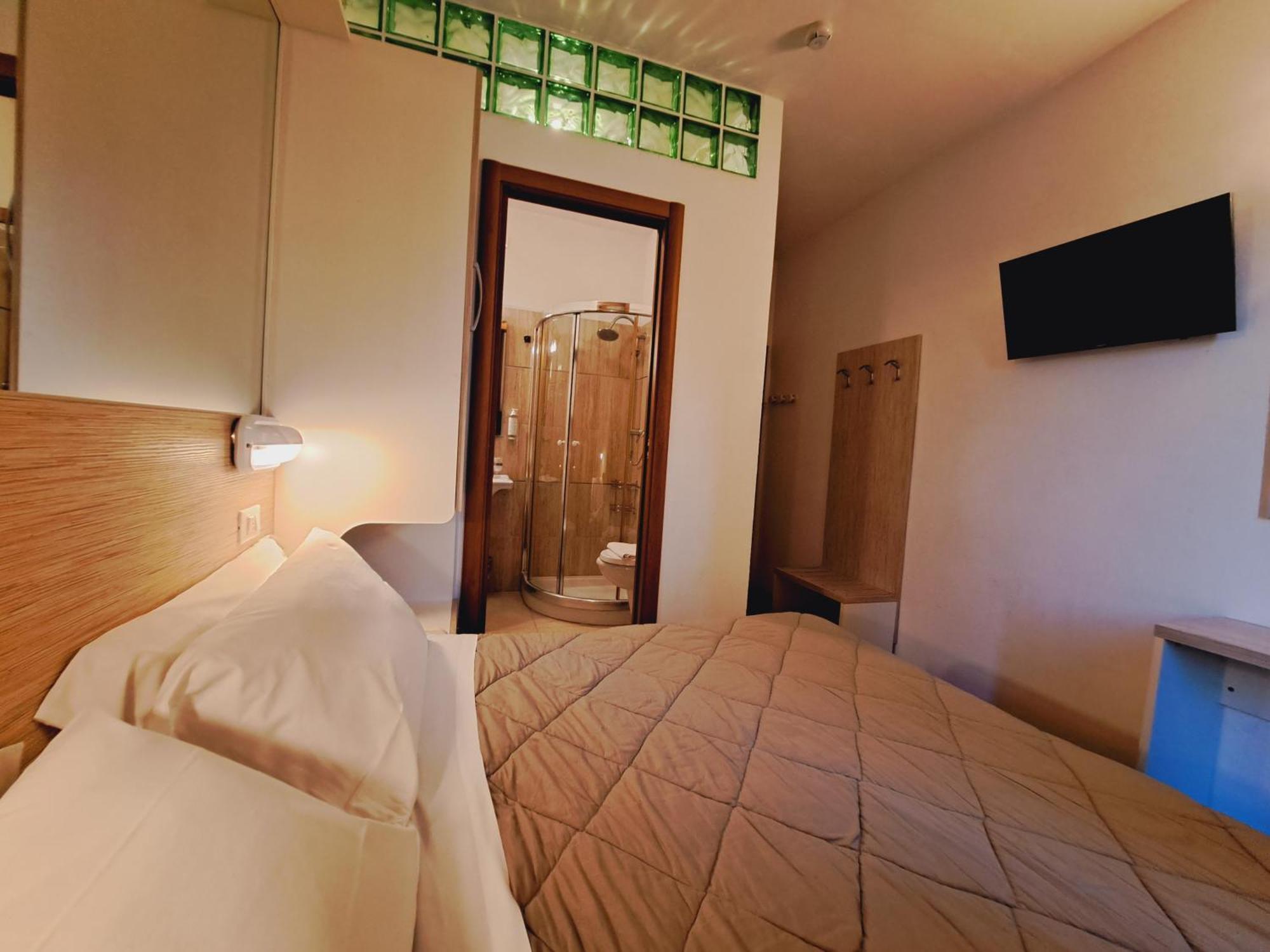 Hotel Butterfly Wellness & Spa Rimini Exterior foto