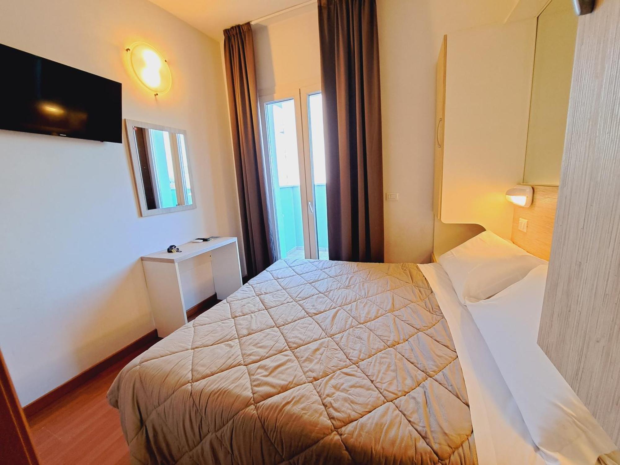 Hotel Butterfly Wellness & Spa Rimini Exterior foto