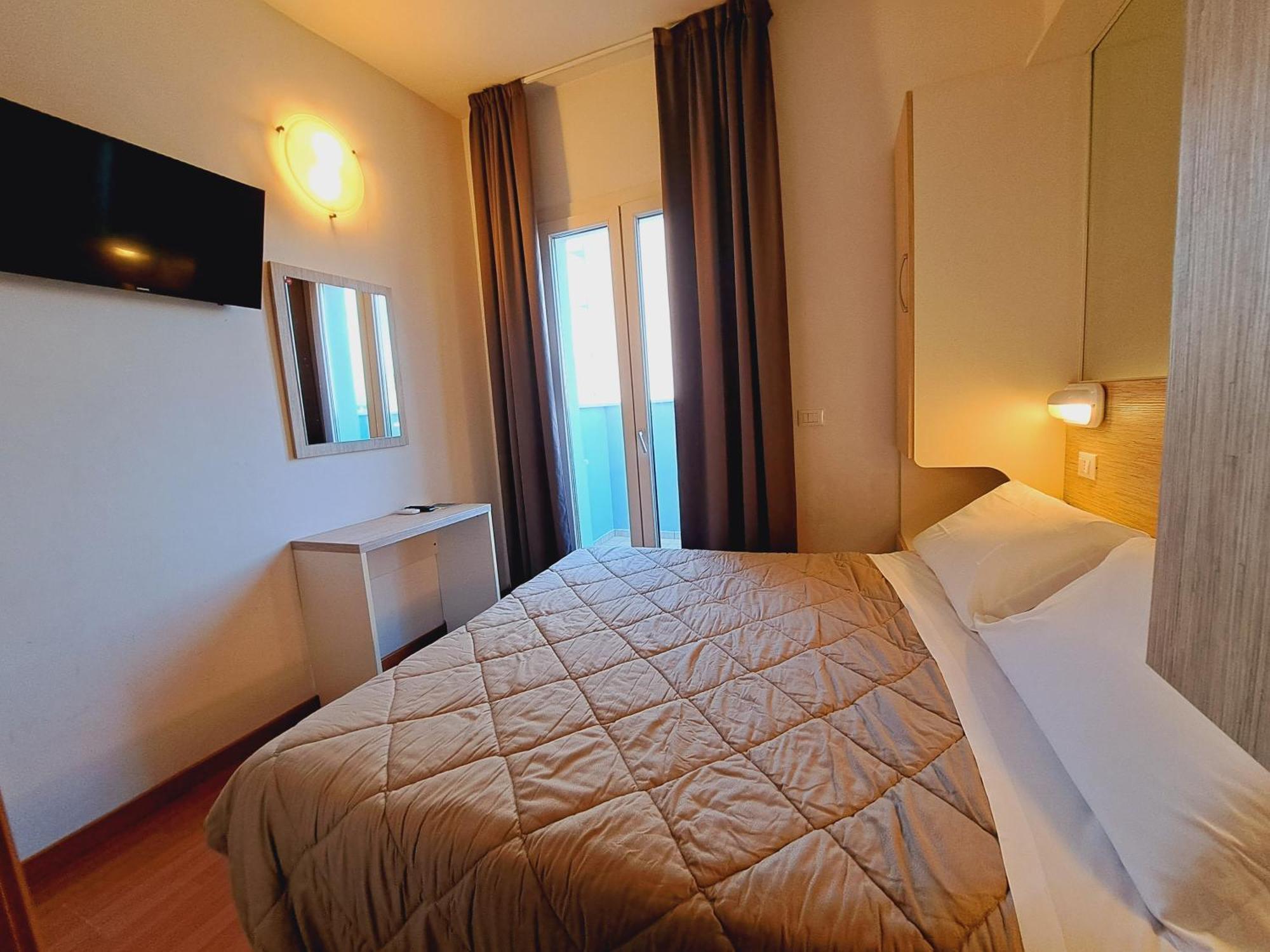 Hotel Butterfly Wellness & Spa Rimini Exterior foto