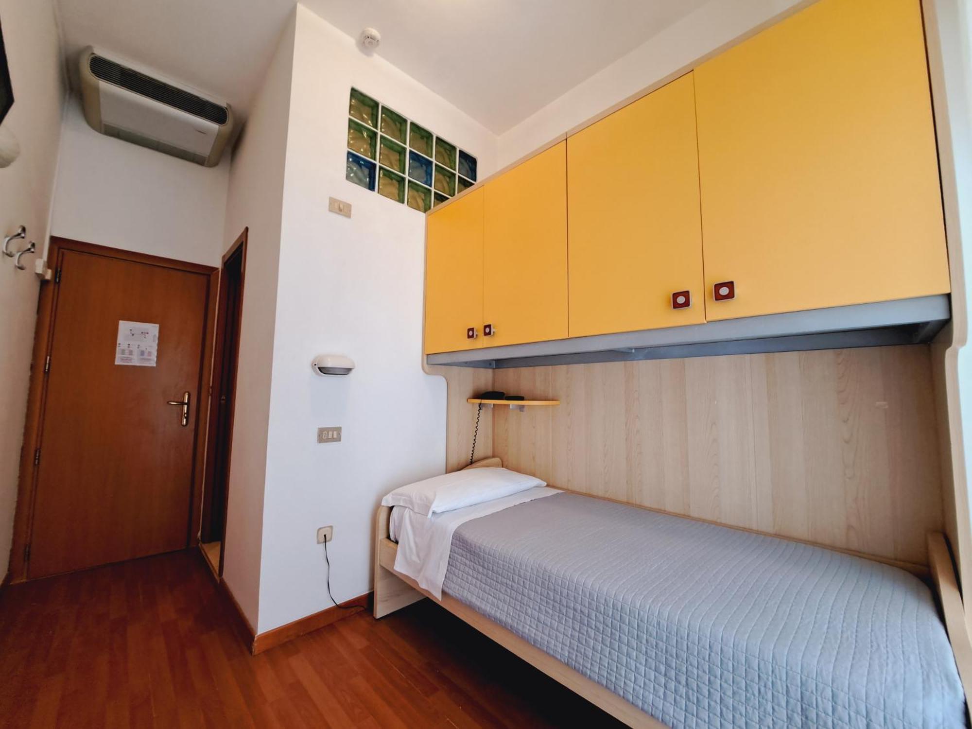 Hotel Butterfly Wellness & Spa Rimini Exterior foto