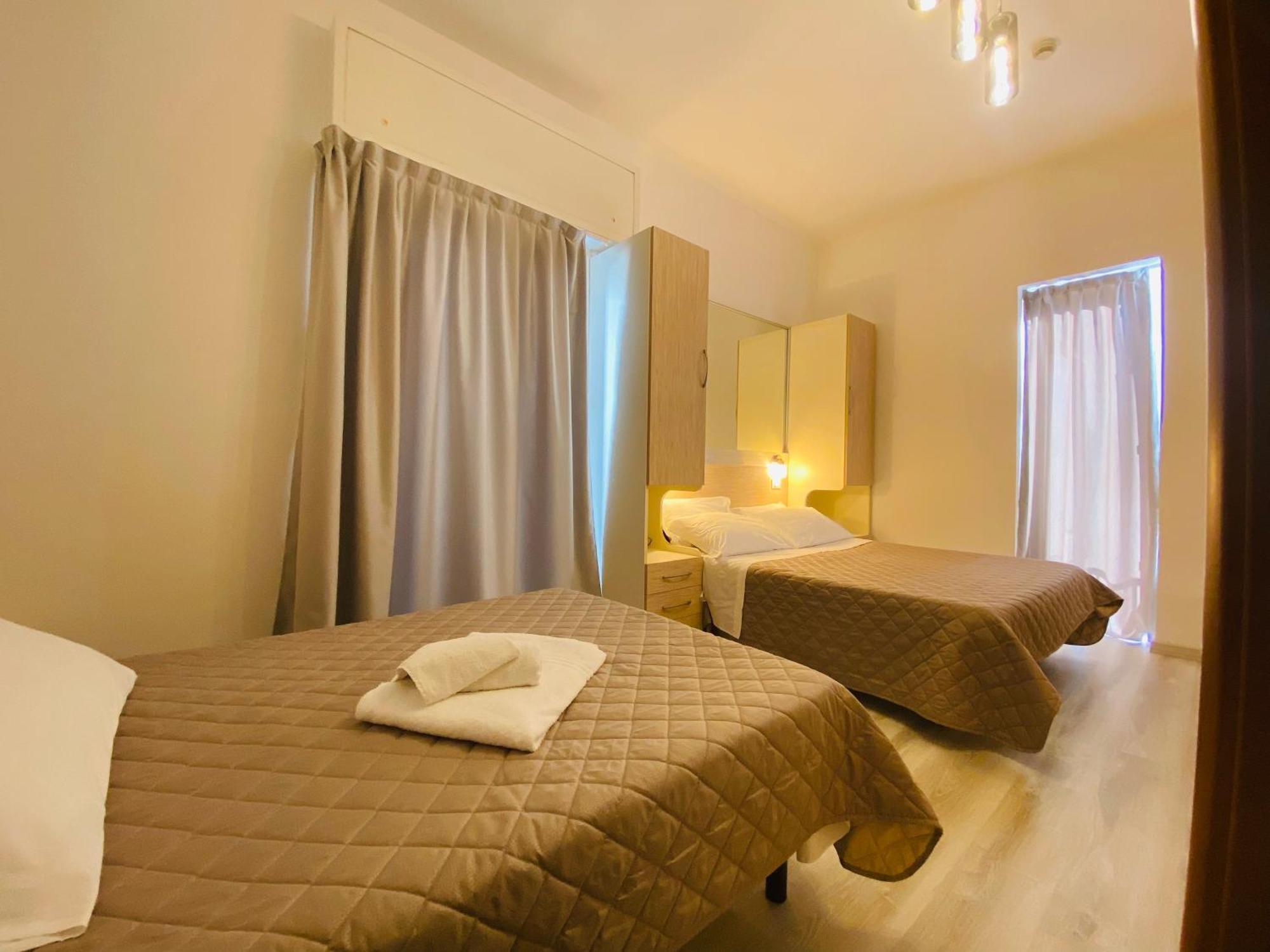 Hotel Butterfly Wellness & Spa Rimini Exterior foto