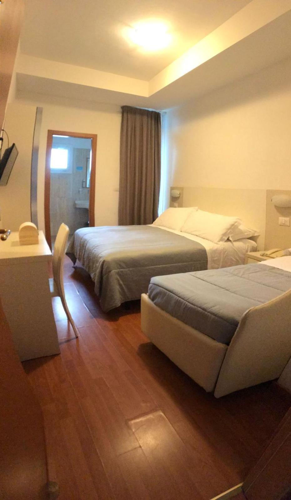 Hotel Butterfly Wellness & Spa Rimini Exterior foto